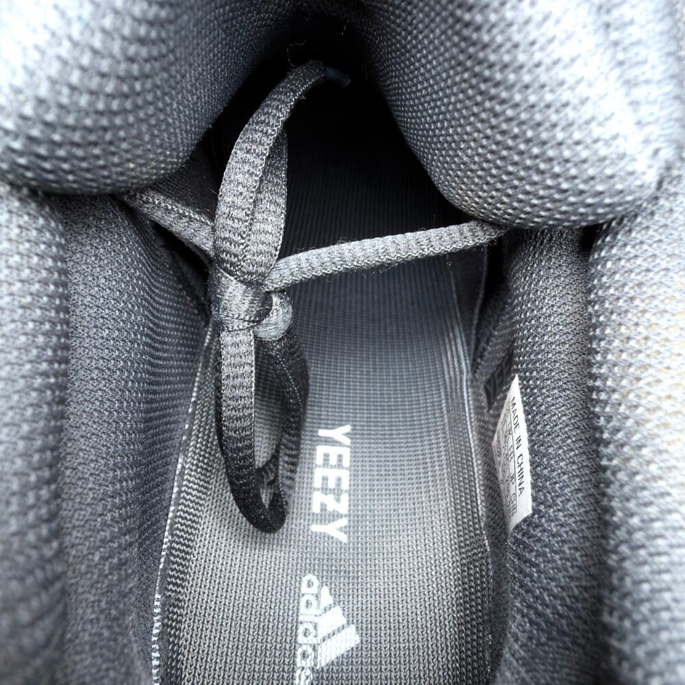 Adidas Yeezy Boost 700 “Utility Black” (2019) – FV5304 | 11M - Picture 13 of 13